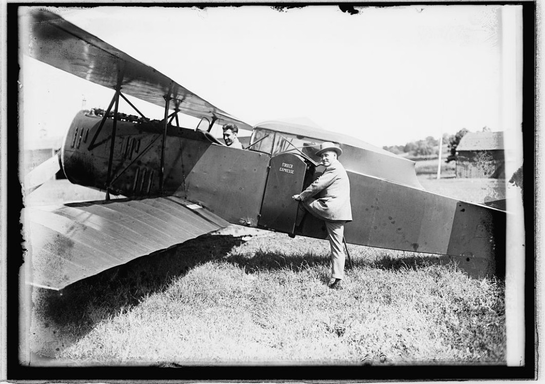 history of airplane materials